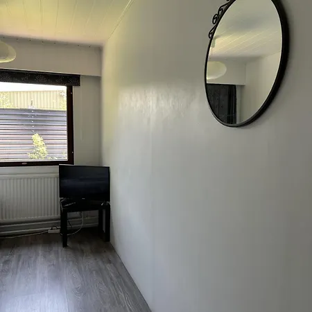 Julia- Cozy In Guesthouset *